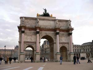 Триумфальная арка Карусель Arc de Triomphe du Carrousel
