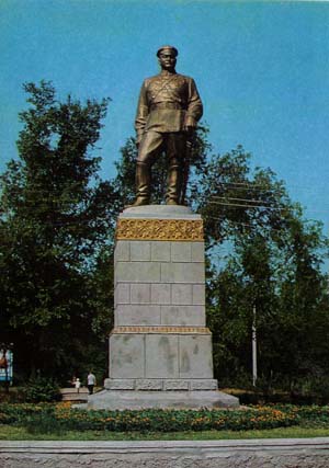 Памятник Котовскому в Тирасполе
